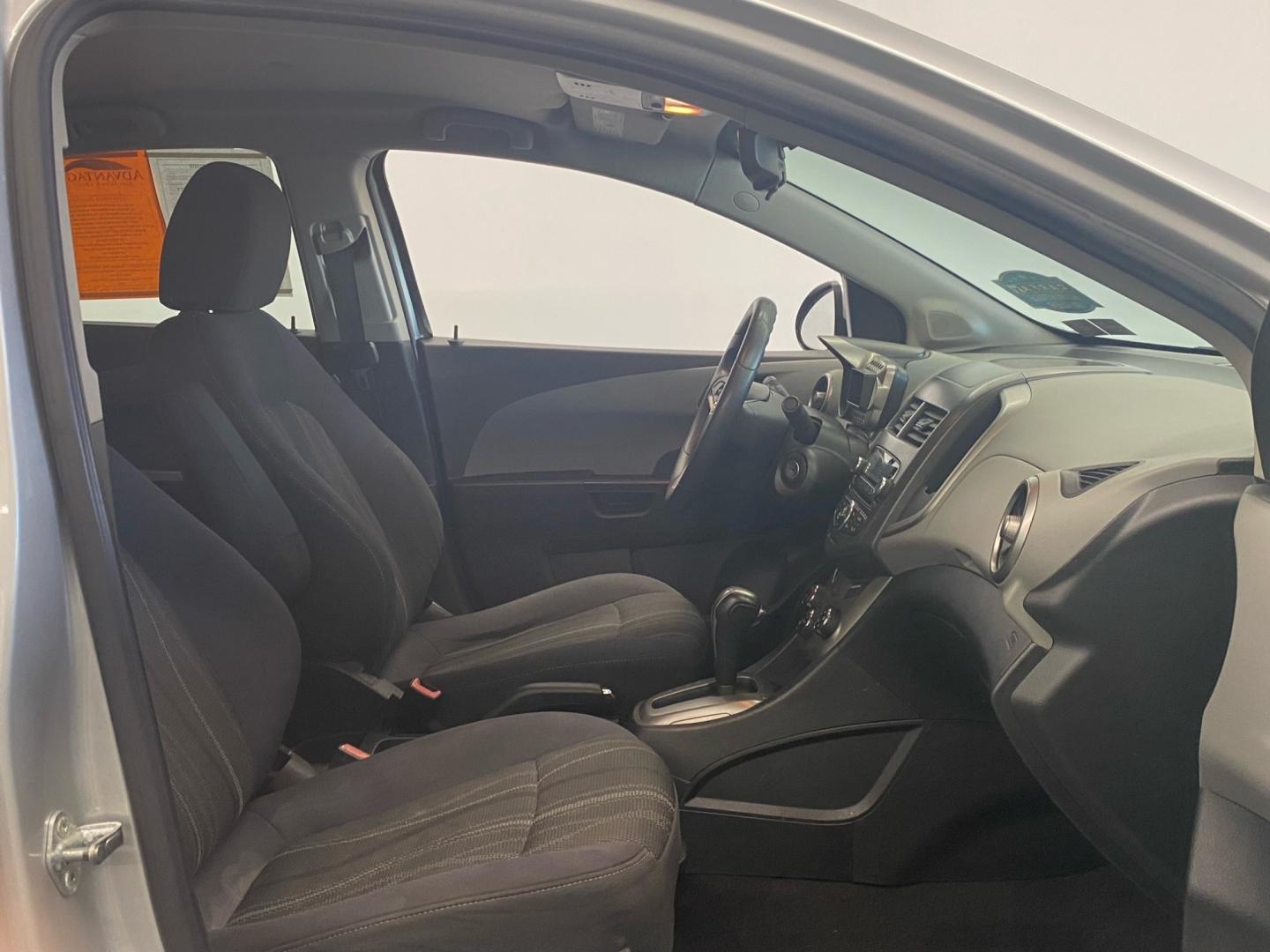 2012 SILVER /black Chevrolet Sonic (1G1JC5SH5C4) , located at 533 S West End Blvd., Quakertown, PA, 18951, (877) 257-4995, 40.343994, -75.303604 - INCLUDED IN THE SALE PRICE OF EVERY VEHICLE: 48 Hour Money Back Guarantee 6 Month - 6,000 Mile Warranty Brand New PA State Inspection & Emission $10 Oil Changes for the Life of the Loan Complete CARFAX - Photo#5